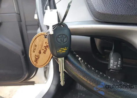 2012 Toyota Camry Se z USA, uszkodzony, nr VIN 4T1BF1FK6CU069936